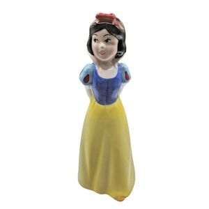 Vintage Walt Disney Classic Snow White Ceramic Handpainted‎ 6" Figurine